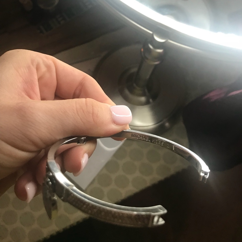 Michael Kors bracelet - Picture 3 of 3